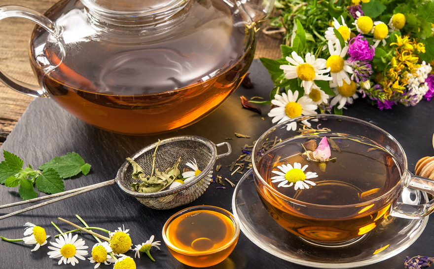 Exploring the Delightful World of Famous Artisanal Teas: Hibiscus, Mint, Blue Pea, and More